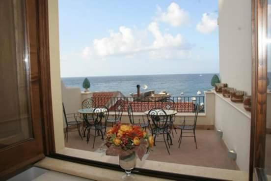 Romeo E Giulietta Scilla Bed & Breakfast Eksteriør bilde