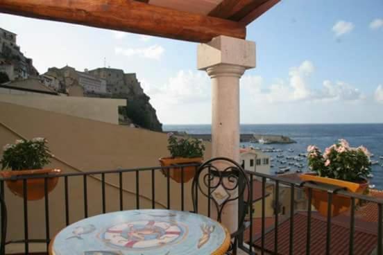 Romeo E Giulietta Scilla Bed & Breakfast Eksteriør bilde